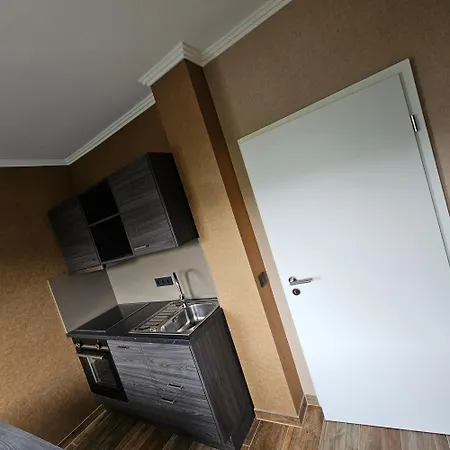 Pochtas Apartman *